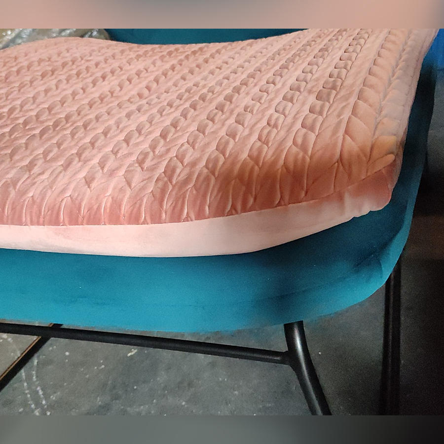 Fotel HIT z podnóżkiem - zieleń butelkowa z różową plecionka (outlet)